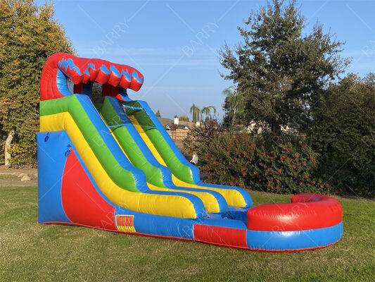 Esquí acuático inflable con piscina, niños al aire libre equipo de juego acuático colorido con fosa de pelota