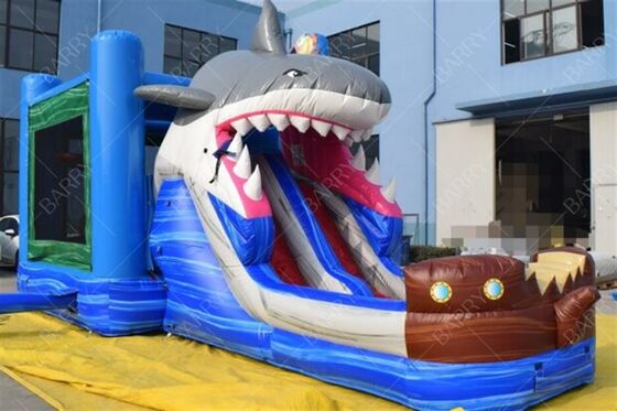 Combo de tobogán acuático y casa inflable de tiburón comercial para alquiler de fiestas infantiles