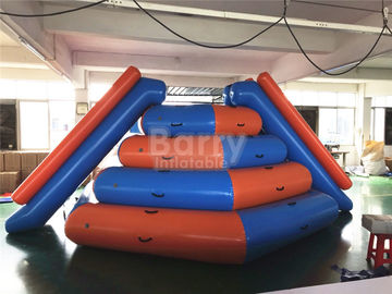 Juguetes flotantes inflables del agua del tobogán acuático del PVC, juegos inflables del parque del agua