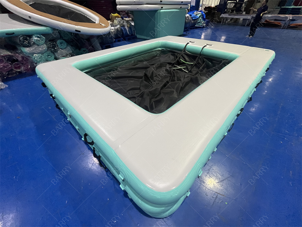 Durable gota punto portátil flotante océano mar natación piscina de yates piscina de mar inflable con red anti medusas