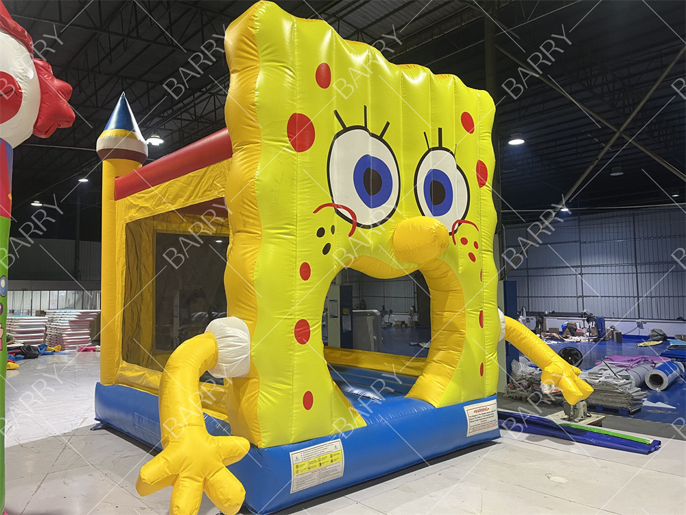 dibujos animados castillo inflable de PVC divertida casa de rebote para parques temáticos o fiestas