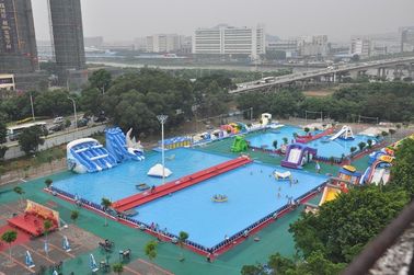 Piscina cuadrada del marco metálico