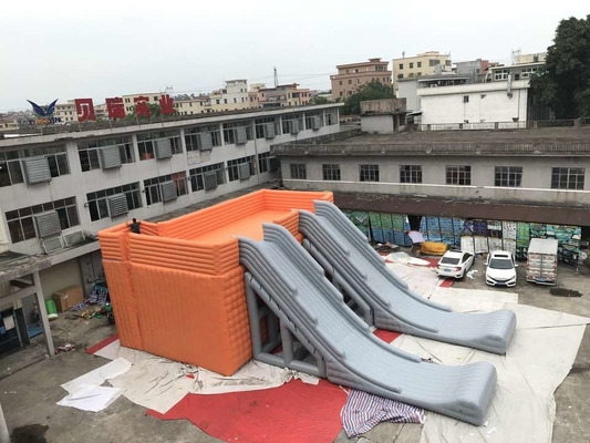 Diapositiva combinada inflable de los acontecimientos con el material al aire libre de la lona del PVC de la plataforma grande