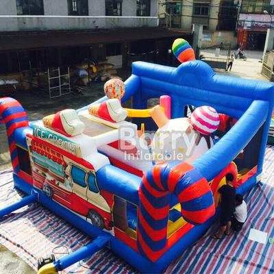 Patio colorido interior Jumper Bounce House de la gorila inflable resistente al fuego