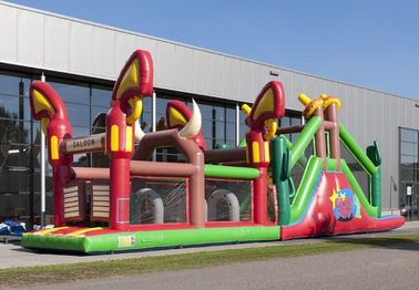 Carrera de obstáculos inflable enorme funcionada con muchacho modificada para requisitos particulares de la vaca para los adolescentes
