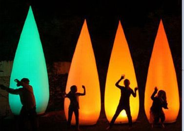 El cambio inflable del color de los productos inflables asombrosos de la publicidad llevado crece la iluminación