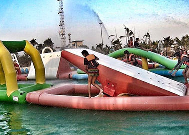 El agua de la familia parquea para la diversión, parque inflable del agua de las ondas del verano para los niños/adulto