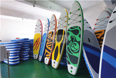 Tablero de paleta inflable del SORBO del PVC de la puntada del descenso de la capa doble con los modelos