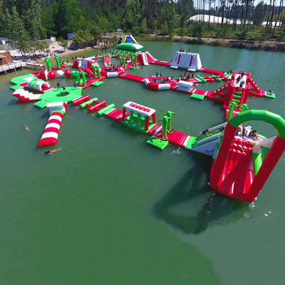 parque inflable del agua de la diversión comercial del PVC de 0.9m m para los juegos del agua del lago