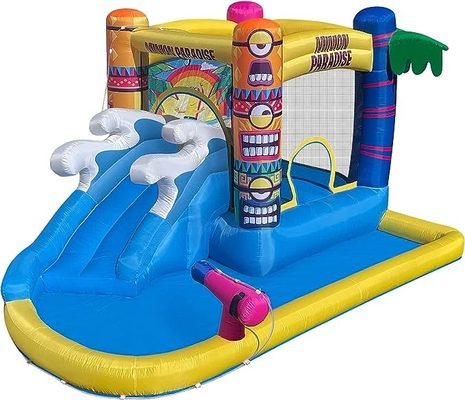 Castillo de salto inflable de grado comercial con tobogán patio trasero tobogán con cañón de agua