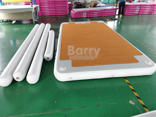 Plataforma de natación inflable de estilo PVC de madera para botes con parachoques de embarcaciones