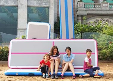 Animar el mini equipo gimnástico inflable de la estera de la pista de aire de los 6m que cae