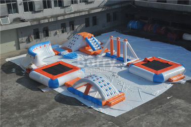 Explote el mar flotante inflable de las islas de los juguetes de la piscina que la diversión flotante inflable del parque del agua se divierte los juguetes del agua del parque