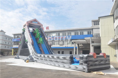 Tobogán acuático inflable gigante los 25x4.3x9.5M del chapoteo comercial gris del verano