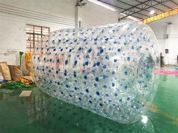 Juguetes inflables del agua de la lona del PVC, bola de rodillo del agua del orbe 2,4 * 2,2 * el 1.8M