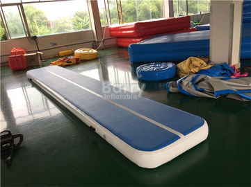 Estera modificada para requisitos particulares del aire de la gimnasia del tamaño, pista inflable de la caída del aire para las actividades del deporte