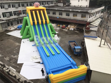 Los carriles de la calidad comercial 4 mojaron el tobogán acuático inflable gigante para el acontecimiento grande