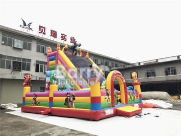 Casa inflable y diapositiva de la despedida de la historieta combinadas con el ventilador para la escuela y la guardería