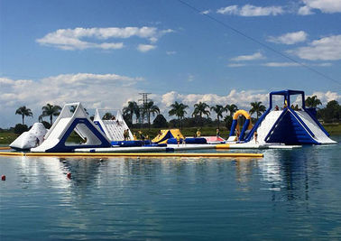 Parque inflable modificado para requisitos particulares del agua de la isla verde gigante, parque inflable de la diversión para la isla