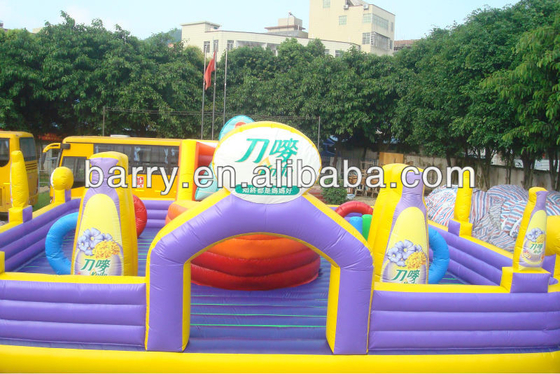 El OEM embroma el castillo inflable de la gorila del patio del parque de atracciones