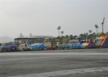Carrera de obstáculos inflable durable, juego inflable del obstáculo de China