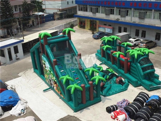 carrera de obstáculos inflable de la selva del PVC de 0.55m m con tamaño de encargo de la bola
