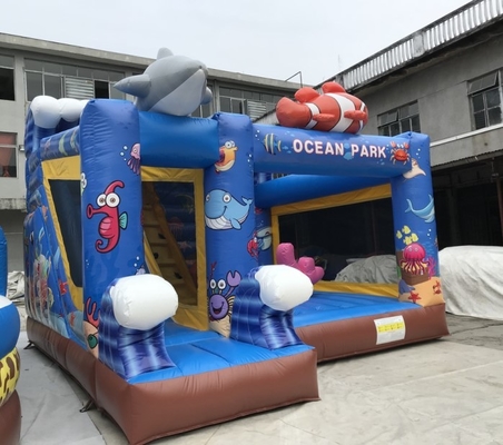 castillo de salto temático del océano inflable de la gorila del PVC de 0.55m m con la diapositiva 7mLX5mWX4mH